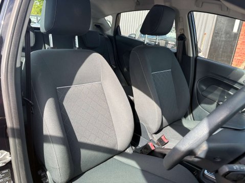 Ford Fiesta 1.4 Fiesta Edge Auto 5dr 35