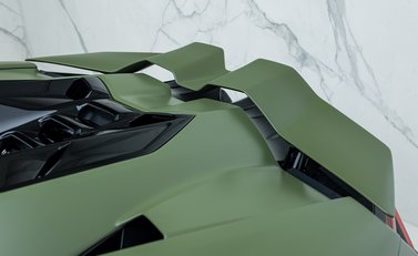 Lamborghini Revuelto 40