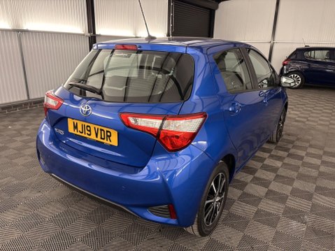 Toyota Yaris 1.5 VVT-i Icon Tech Euro 6 5dr 50