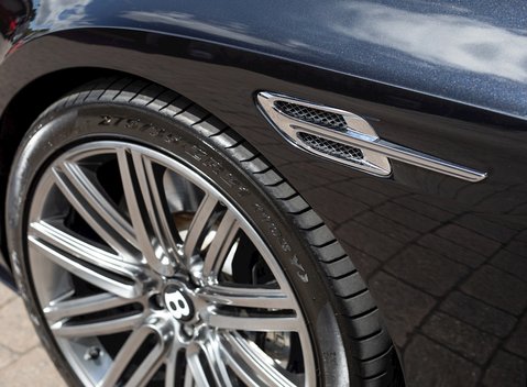 Bentley Continental GT Speed Convertible 26