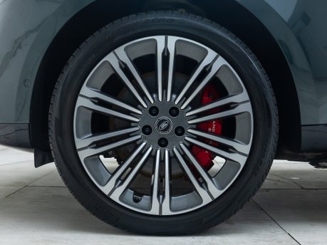 Land Rover Range Rover P530 SV