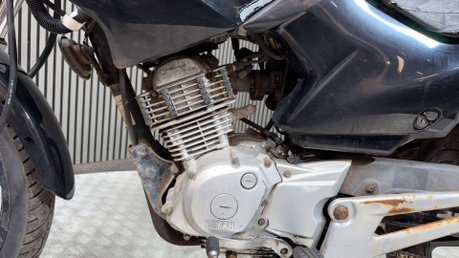 Yamaha YBR 125 2012 PROJECT LEARNER BIKE SPARES OR REPAIR 125CC 14