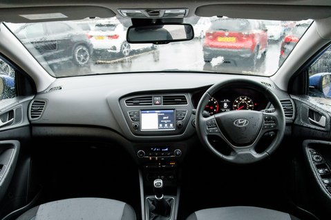 Hyundai i20 MPI PREMIUM SE NAV 3