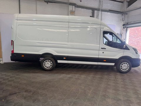 Ford Transit 2.0 Transit 350 Trend EcoBlue 5dr 9