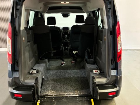 Ford Grand Tourneo Connect 1.5 EcoBlue Zetec Auto Euro 6 (s/s) 5dr 4