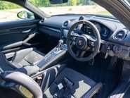 Porsche 718 Cayman GT4 PDK 9