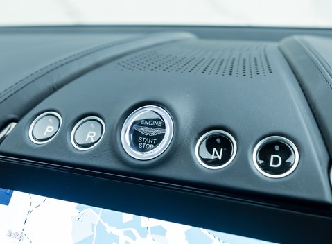 Aston Martin DBX 707 20