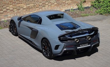 McLaren 675 LT Spider 11