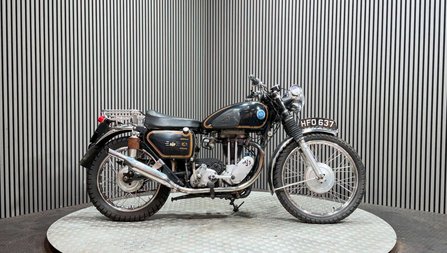 Ajs