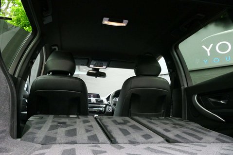 BMW 3 Series 2.0 320i Sport Auto 5dr 22