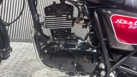 Bullit Hunt 2020 ONLY 1K MODERN 125CC RETRO BIKE CAFE RACER LEARNER 19