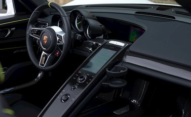 Porsche 918 Spyder 16