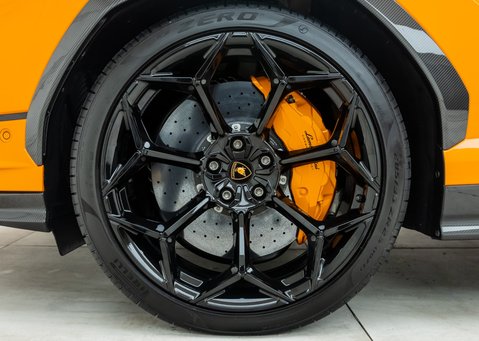 Lamborghini Urus Performante 