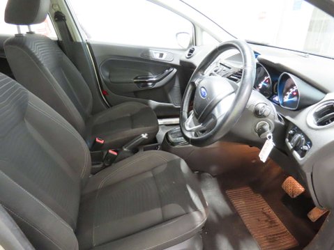 Ford Fiesta 1.0 Fiesta Zetec Auto 5dr 7