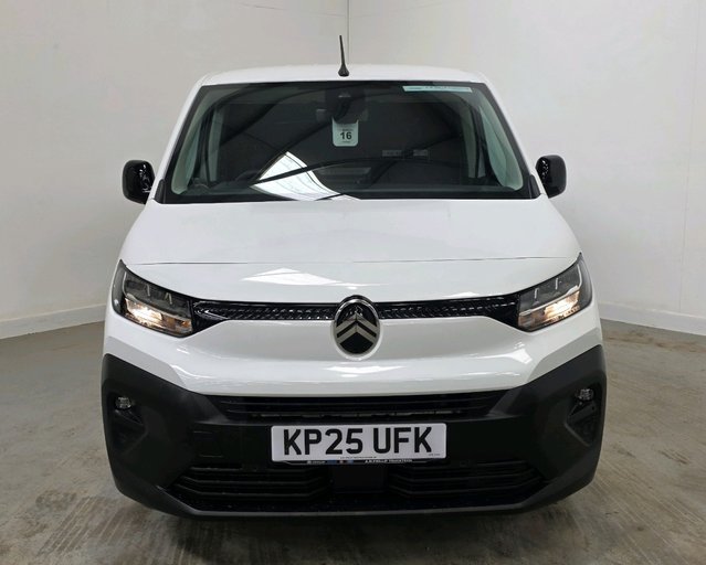 Citroen Berlingo BERLINGO XL DIESEL 1.5 Blue HDi 100ps Van Driver