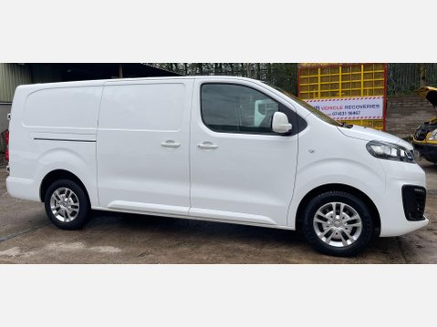 Vauxhall Vivaro 1.5 Turbo D 2900 Sportive L2 H1 Euro 6 (s/s) 5dr 5