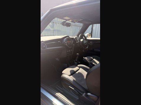 Mini Hatch 1.5 Cooper D 3dr 15