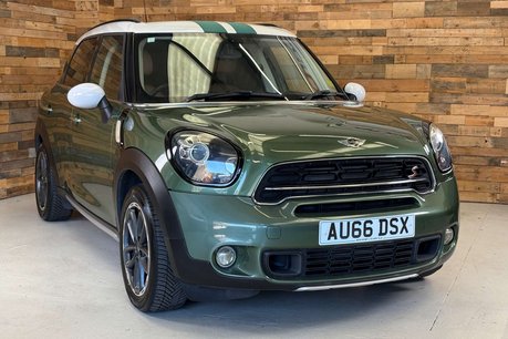 Mini Countryman 2.0 Cooper SD SUV 5dr Diesel Auto Euro 6 (143 ps) 1