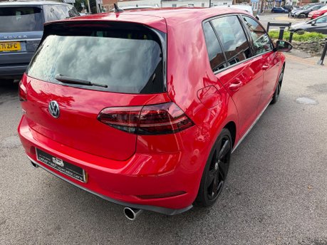 Volkswagen Golf GTI TSI 17