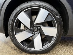 Volvo XC40 Recharge 69kWh Ultimate SUV 5dr Electric Auto (231 ps) 17