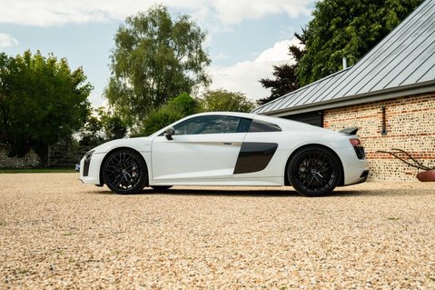 Audi R8 5.2 FSI V10 Plus S Tronic quattro Euro 6 (s/s) 2dr 9