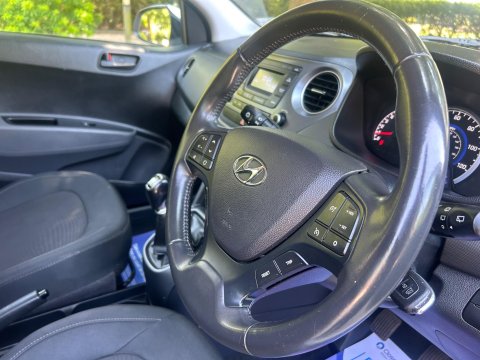 Hyundai i10 1.0 SE Euro 6 5dr 31