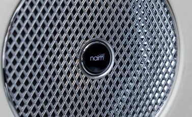 Bentley Bentayga V8 First Edition LHD 37