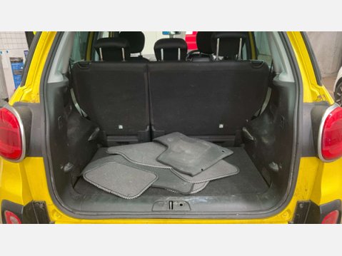 Fiat 500L 1.3 MultiJet Trekking MPV 5dr Diesel Dualogic Euro 5 (s/s) (85 bhp) 12