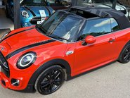 Mini Convertible Cooper S 2.0 Petrol Manual Sport Navigation Comfort Plus - SOLARIS ORANGE 11