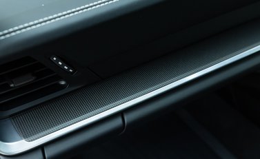 Porsche 911 Carrera 4S (992) 22