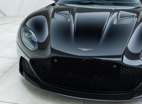 Aston Martin DBS Superleggera 25