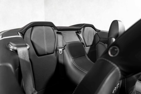 Aston Martin DBS V12 VOLANTE. FULL ASH. CARBON EXT. CERAMIC BRAKES. BANG & OLUFSEN. 26