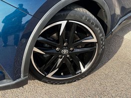 Toyota C-HR 1.8 C-HR GR Sport HEV CVT 5dr 3