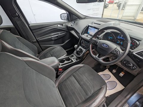 Ford Kuga ST-LINE TDCI 12