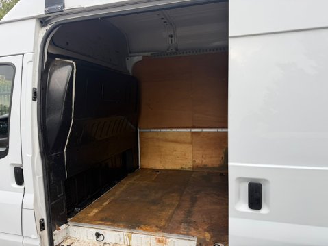 Ford Transit 350 LWB HR 18