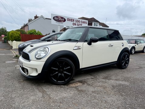 Mini Hatch COOPER S 1