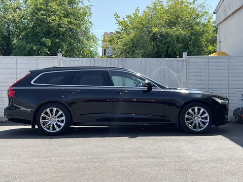 Volvo V90 2.0 B4 MHEV Core Estate 5dr Petrol Hybrid Auto Euro 6 (s/s) (197 ps) 6