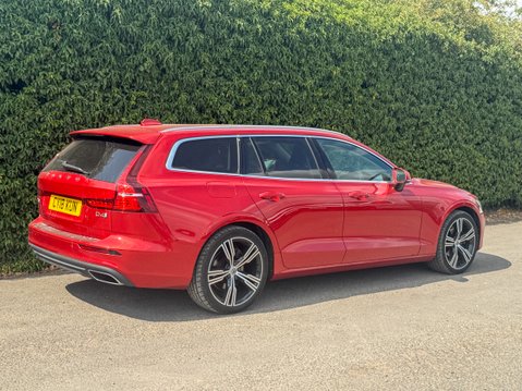 Volvo V60 2.0 D4 Inscription Pro Estate 5dr Diesel Auto Euro 6 (s/s) (190 ps) 30