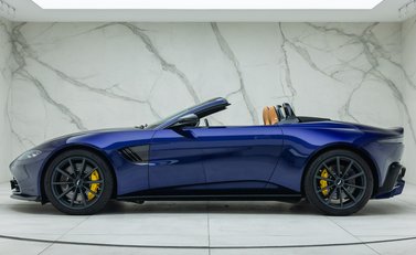 Aston Martin V8 Vantage ROADSTER 6