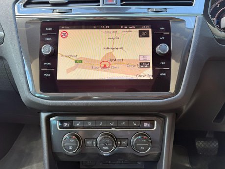 Volkswagen Tiguan 2.0 TDI SEL DSG 4Motion Euro 6 (s/s) 5dr 20