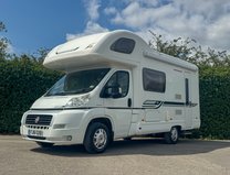 Bessacarr E 5 Berth | 4 Belts | Dinette | Rear Kitchen| Side Bathroom | Vanlux 34