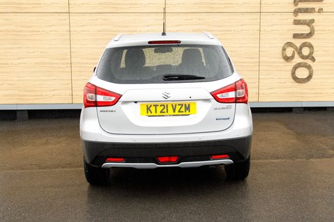 Suzuki SX4 S-Cross SZ-T BOOSTERJET MHEV 6