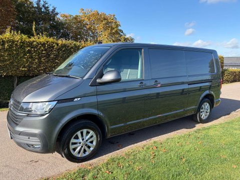 Volkswagen Transporter 2.0 TDI T30 Highline Panel Van 5dr Diesel DSG FWD LWB Euro 6 (s/s) (150 ps) 8