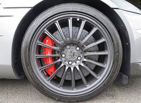 Mercedes-Benz SLR McLaren Roadster 722 S 6