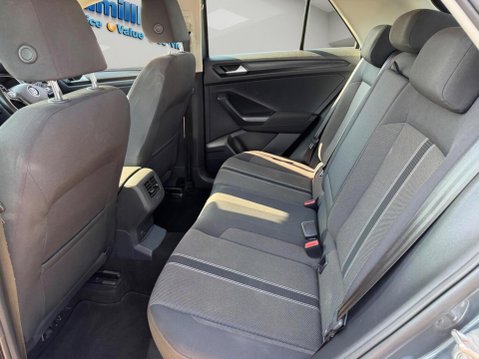 Volkswagen T-Roc 1.5 TSI EVO SE Euro 6 (s/s) 5dr 31