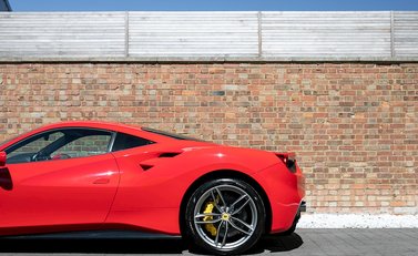 Ferrari 488 GTB 22