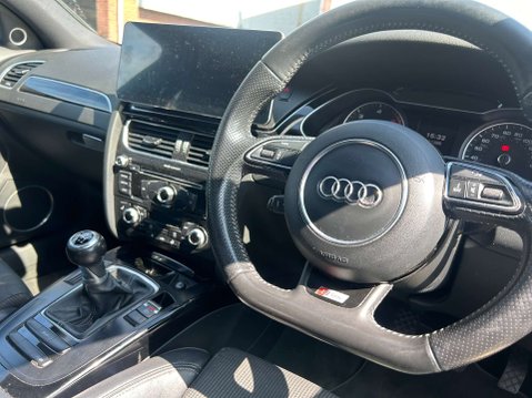 Audi A4 2.0 A4 Black Edition TDI 5dr 44