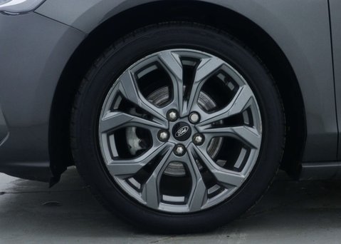 Ford Focus 1.0 Focus ST-Line MHEV Auto 5dr 15