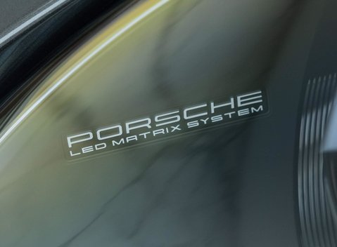 Porsche 911 Carrera GTS (992) 35