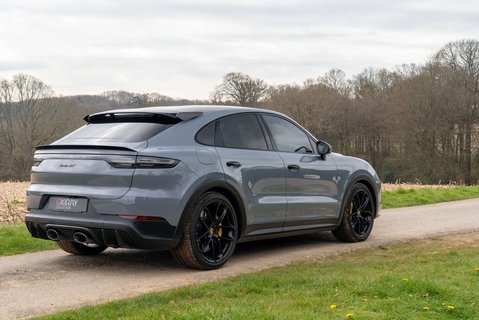 Porsche Cayenne 4.0T V8 TURBO GT 5
